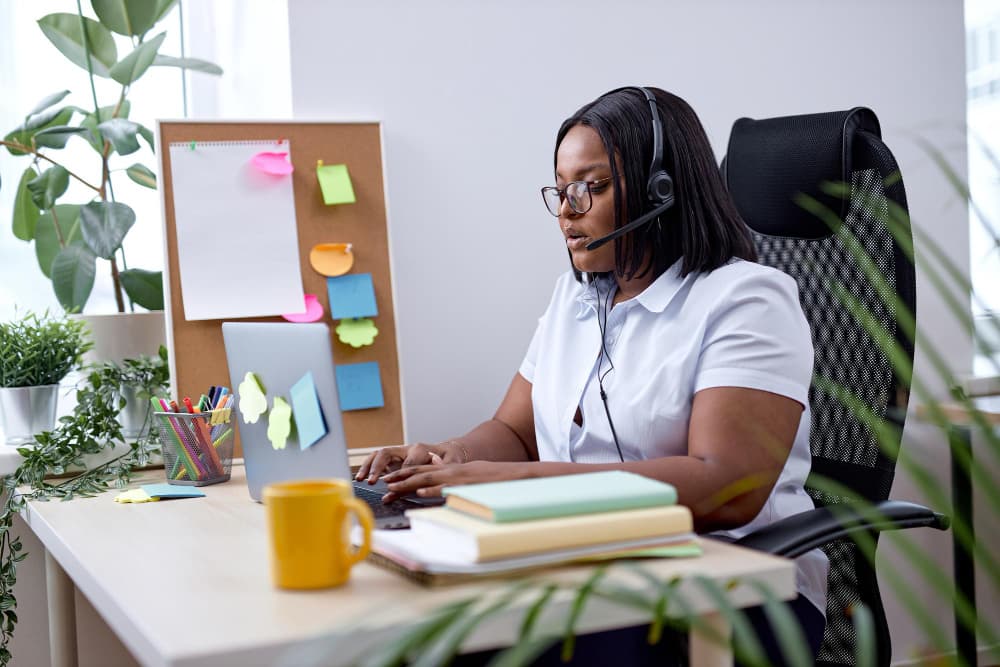 signs your business needs a virtual assistant